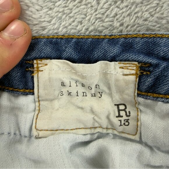 R13 Women's Size 24x28 Alison Skinny Light Blue Wash Zipper Fly Low Rise Denim - Picture 3 of 14